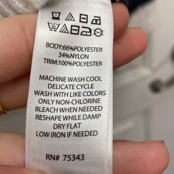 Tahari cardigan button up sweater cardigan size medium - Picture 9 of 10